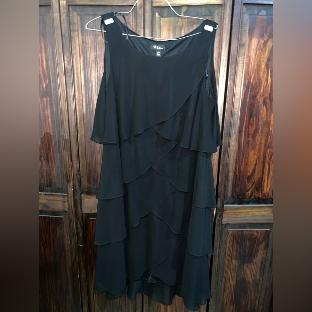 SL‎ Fashions Black Asymmetrical Layered Dress